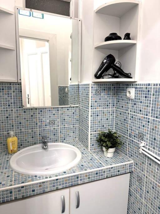 F2 Ultra Central Danube Loft بودابست المظهر الخارجي الصورة